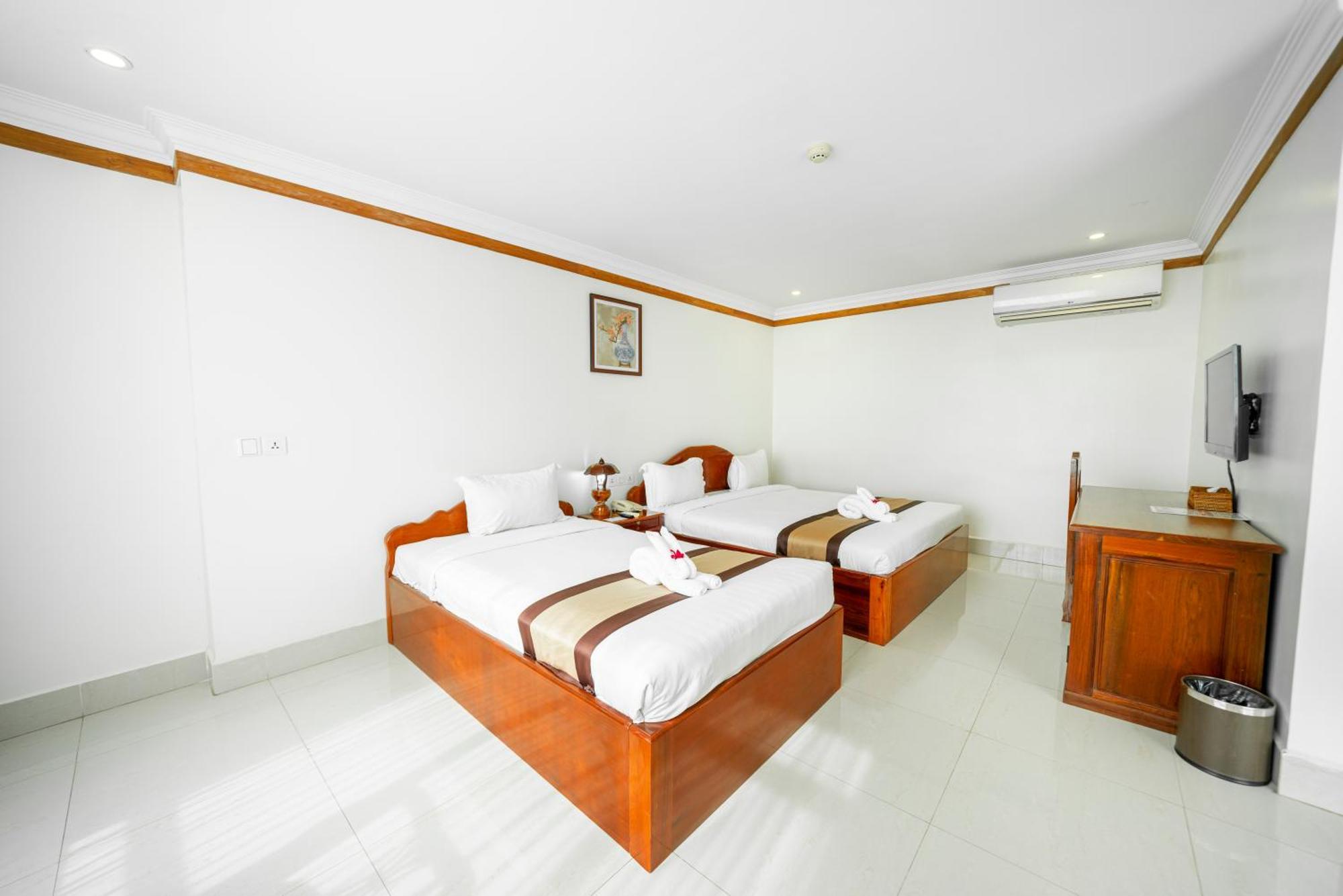 Pursat Riverside Hotel & Spa Luaran gambar