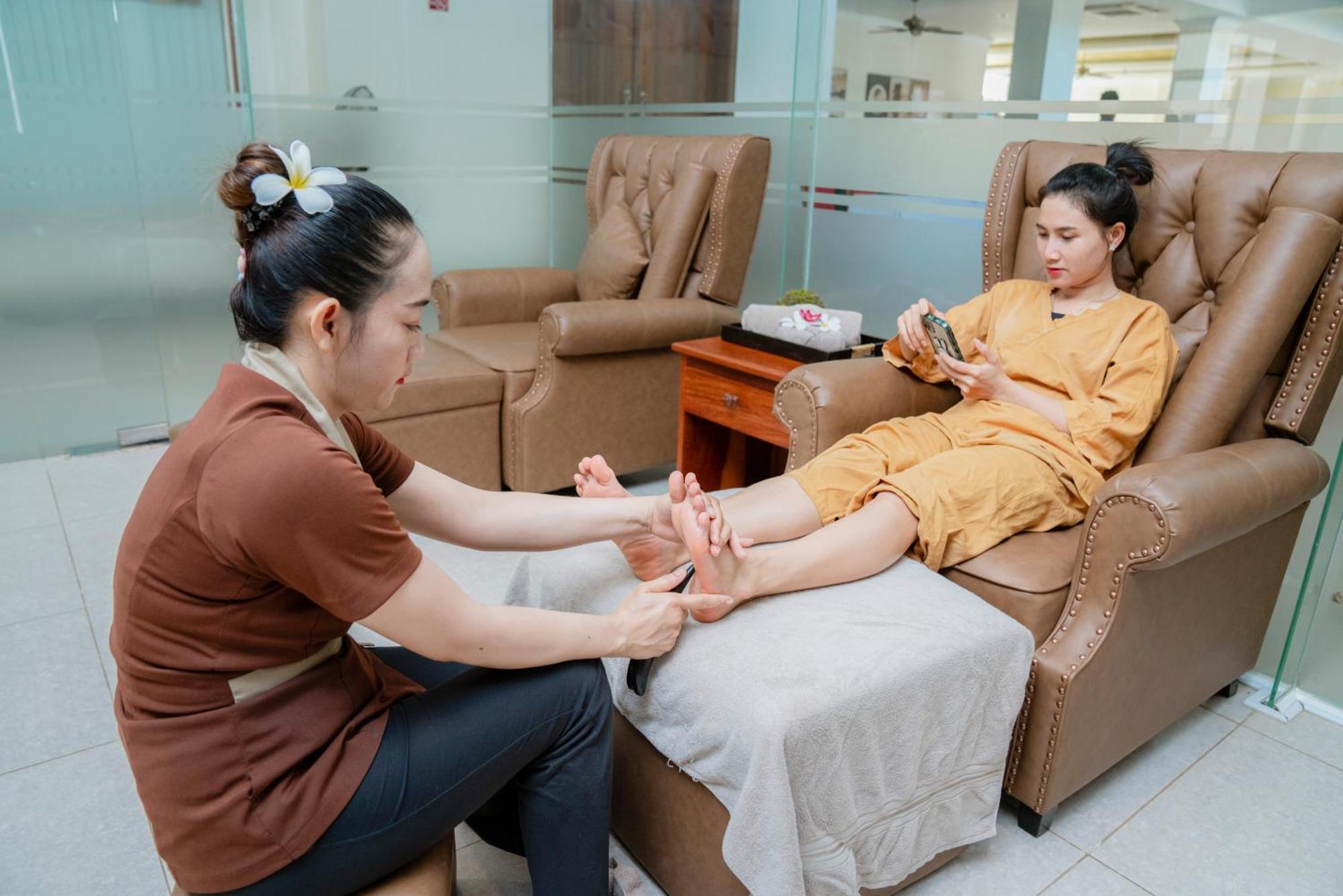 Pursat Riverside Hotel & Spa Luaran gambar