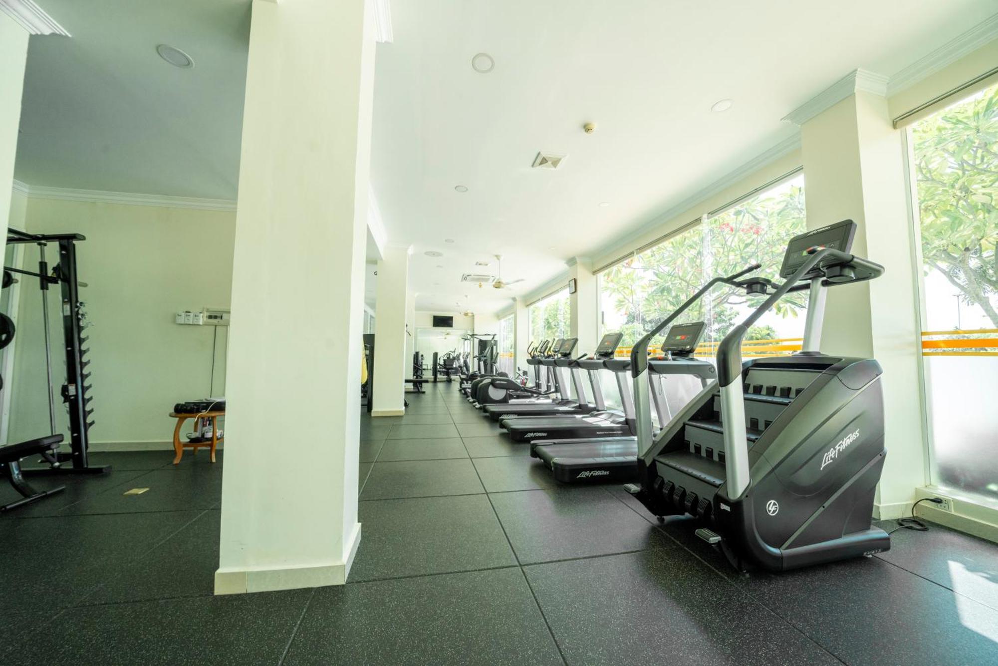 Pursat Riverside Hotel & Spa Luaran gambar