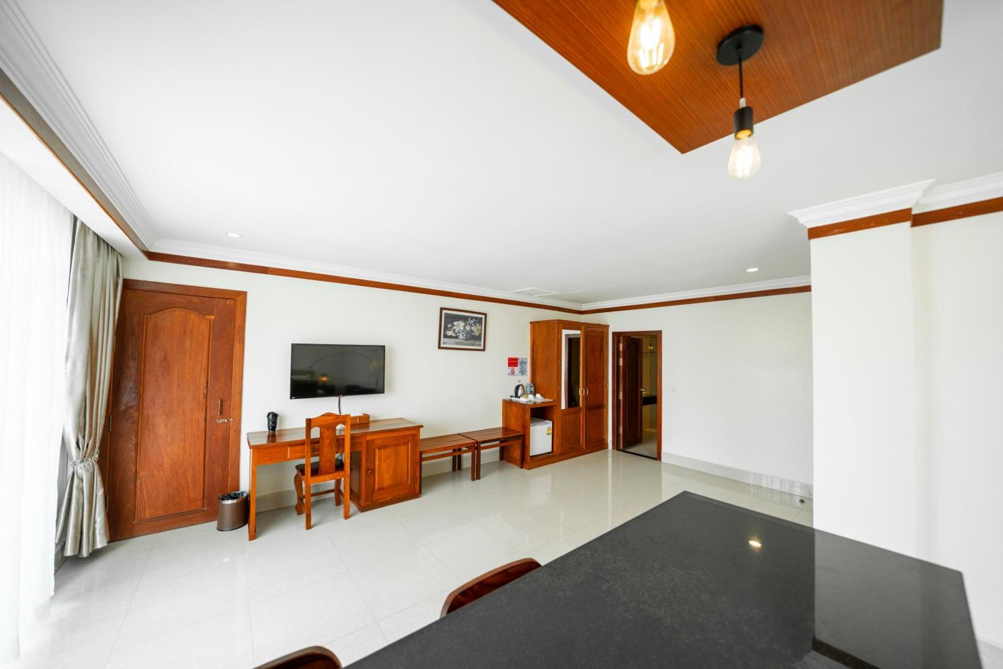 Pursat Riverside Hotel & Spa Luaran gambar