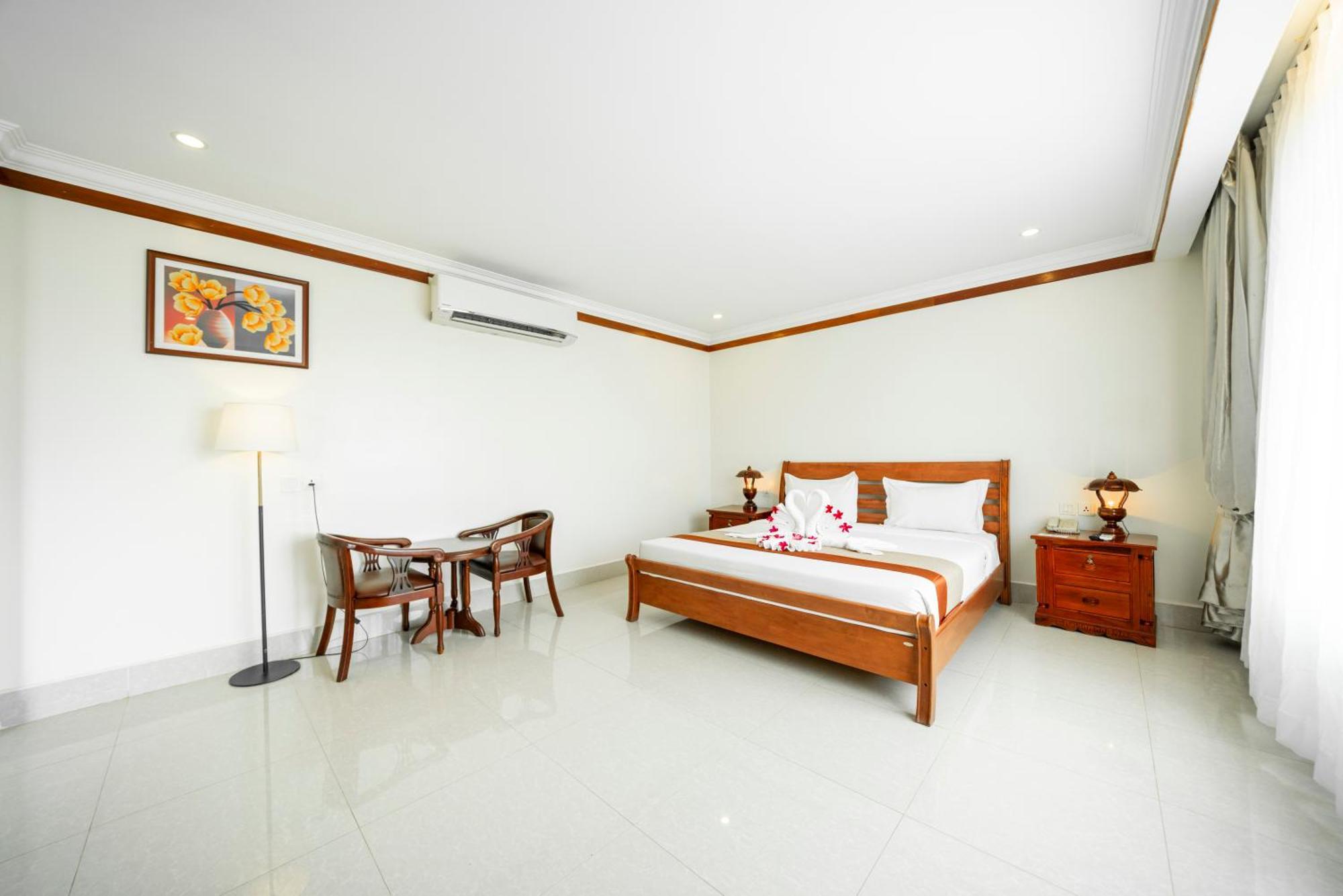 Pursat Riverside Hotel & Spa Luaran gambar