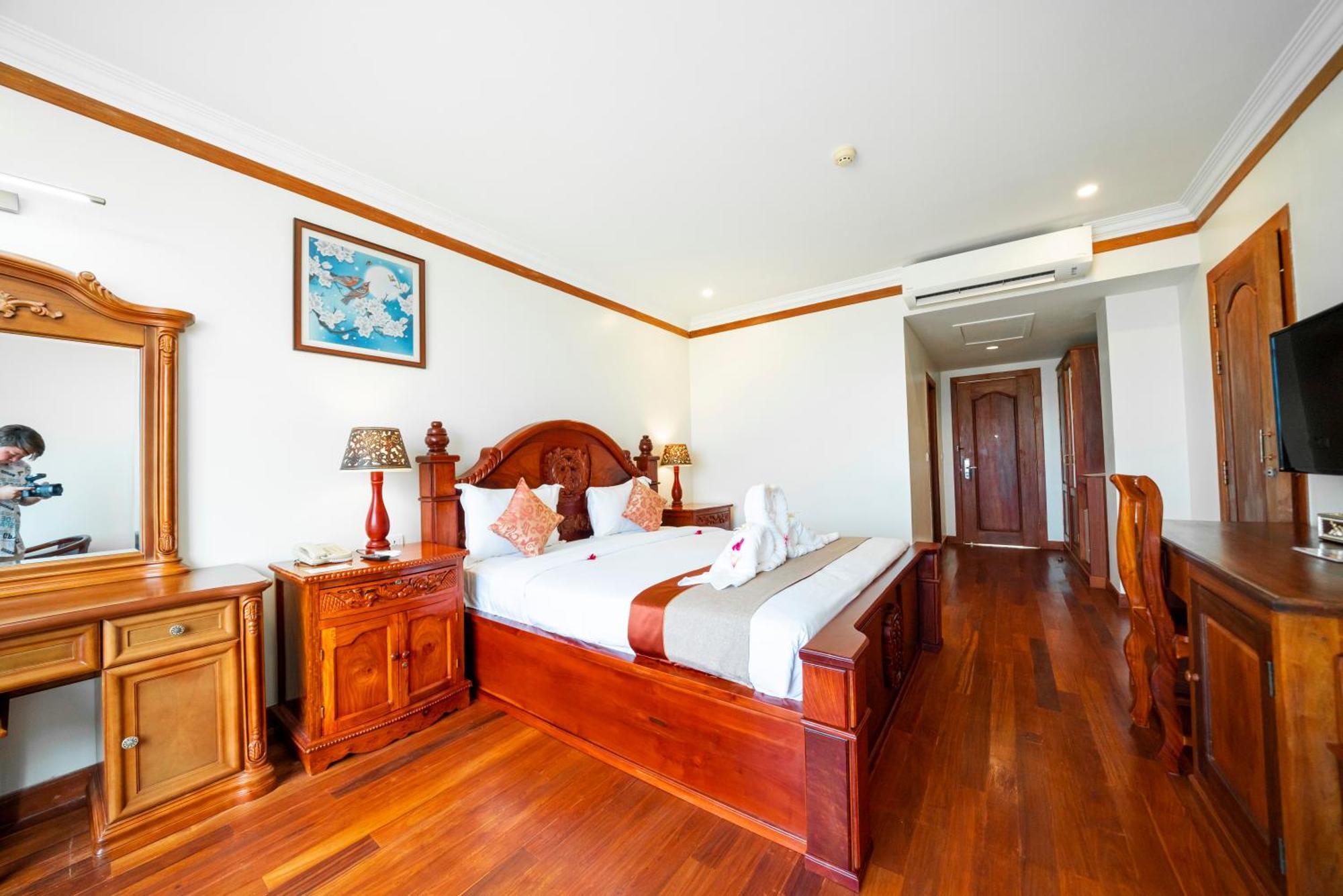 Pursat Riverside Hotel & Spa Luaran gambar
