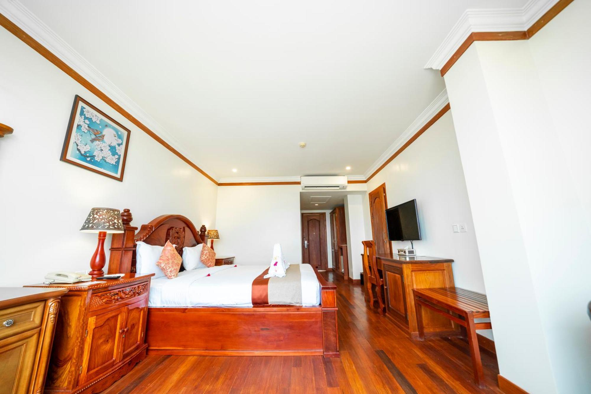 Pursat Riverside Hotel & Spa Luaran gambar
