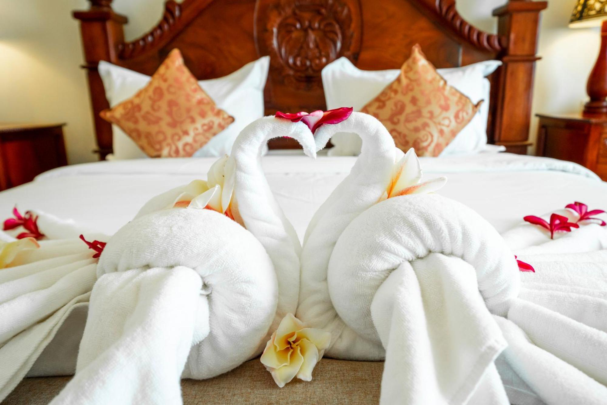 Pursat Riverside Hotel & Spa Luaran gambar