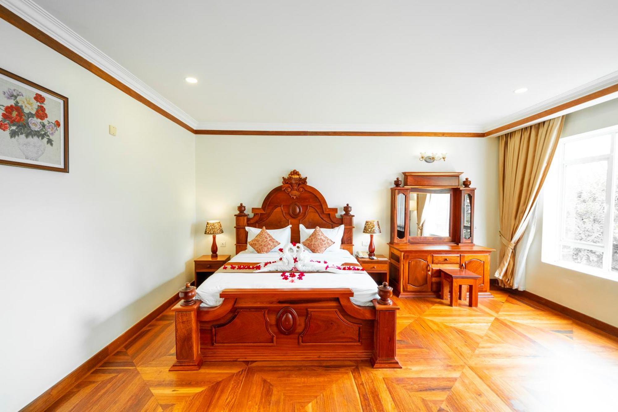 Pursat Riverside Hotel & Spa Luaran gambar